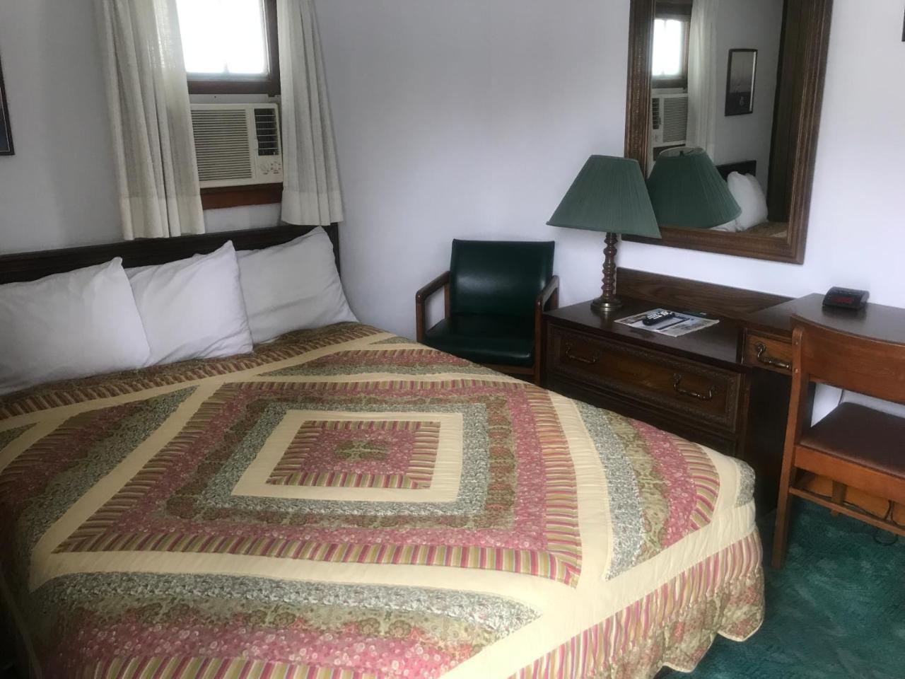 Chalet Motel Custer Bagian luar foto